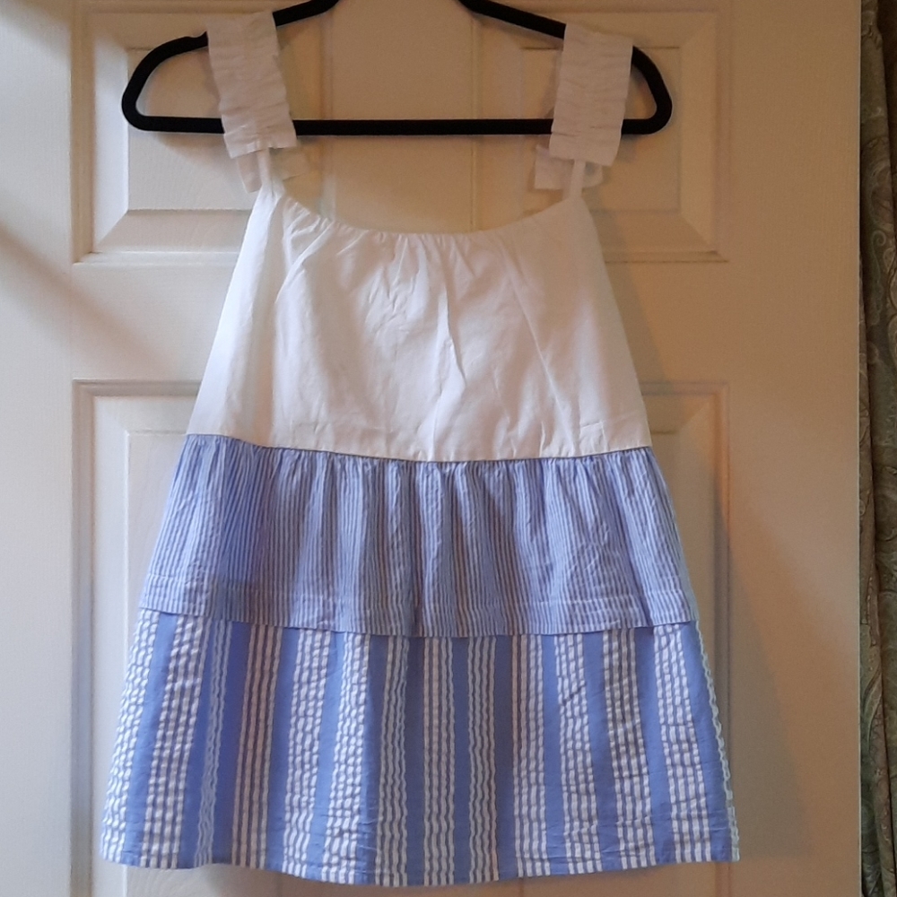 Crown and Ivy sleeveless blouse